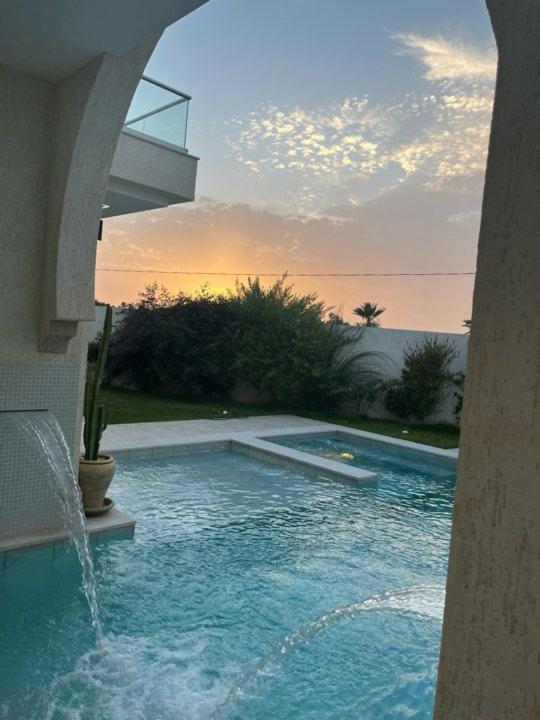 Lynoute Piscine Sans Vis A Vis Emplacement A Proximite De La *